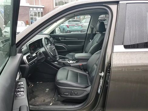 Used 2023 Kia Telluride S w/ S Sunroof Package image 11