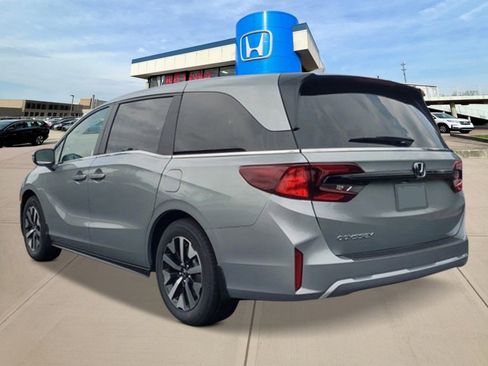 New 2025 Honda Odyssey EX-L image 2