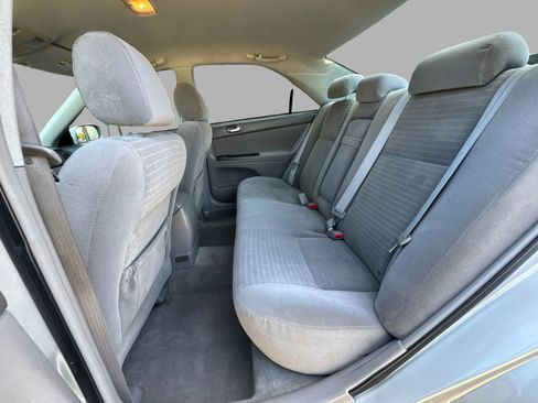 Used 2005 Toyota Camry LE FWD image 79