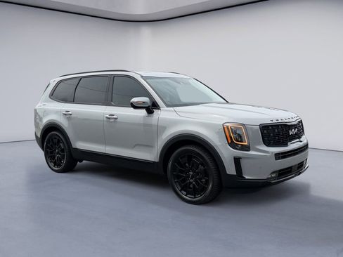 Used 2022 Kia Telluride SX w/ SX Prestige Package AWD/4WD image 7
