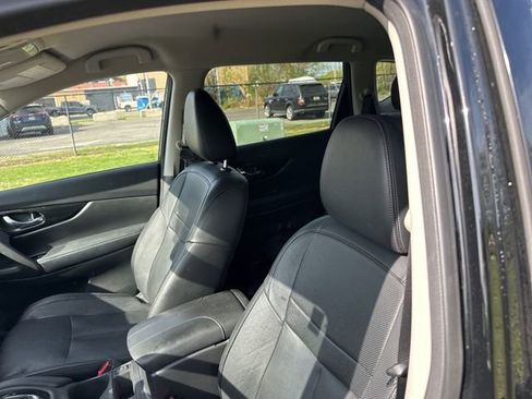 Used 2019 Nissan Rogue SL image 8