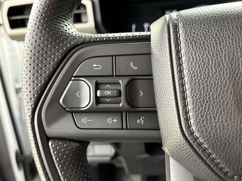 New 2025 Toyota Tacoma SR5 AWD/4WD image 32