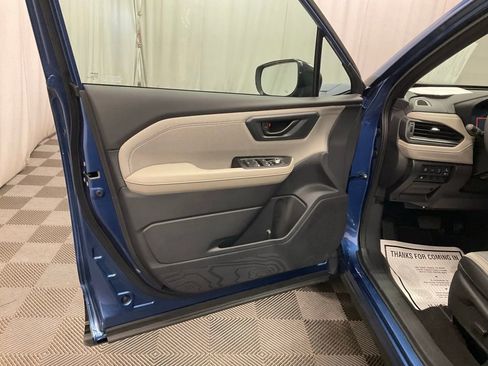 New 2026 Subaru Forester Touring AWD/4WD image 18