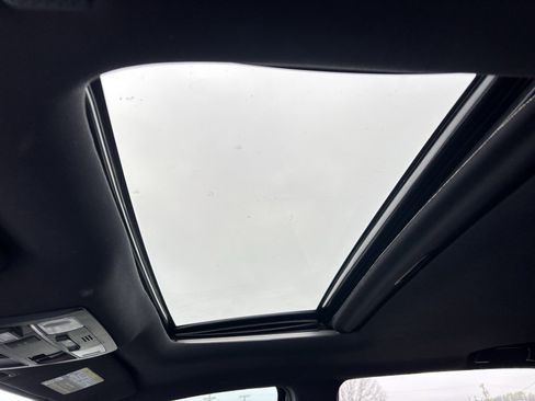 Used 2021 Toyota Tacoma TRD Off-Road w/ TRD Premium Off Road Package image 7