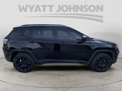 Used 2023 Jeep Compass Altitude w/ Sun and Sound Group image 12