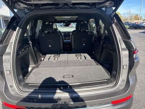 New 2025 Jeep Grand Cherokee L Limited w/ Luxury Tech Group II image 34
