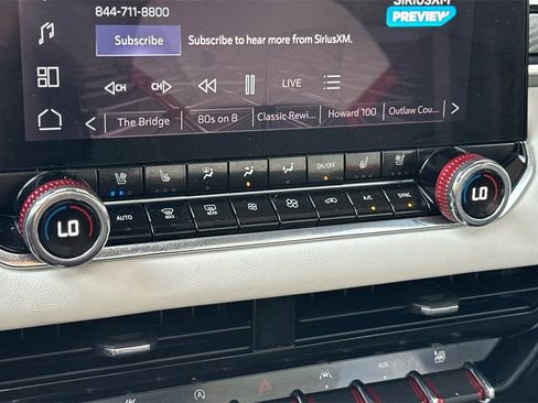 Used 2024 GMC Canyon AT4X image 22