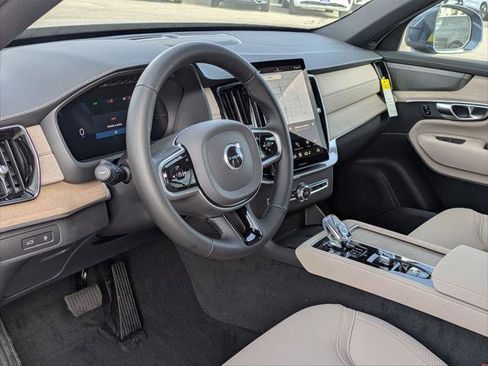 New 2026 Volvo XC90 T8 Plus w/ Protection Package Premier image 7