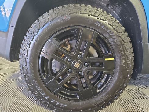 Used 2022 Rivian R1T Launch Edition AWD/4WD image 12