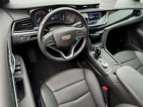 Certified 2024 Cadillac XT6 Premium Luxury FWD image 22