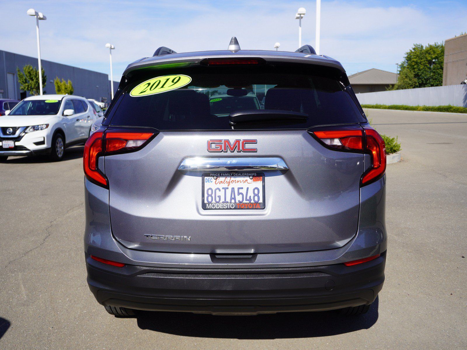 Used 2019 GMC Terrain SLE w/ Driver Convenience Package FWD image 10