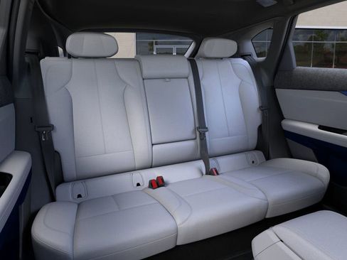 New 2026 Cadillac Optiq Luxury 1 image 17