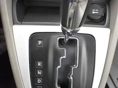 Used 2011 Dodge Caliber Mainstreet image 27