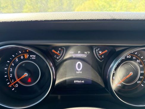 Used 2021 Jeep Wrangler Unlimited Sport AWD/4WD image 16