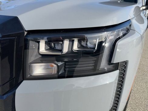 New 2026 Nissan Frontier SV image 33