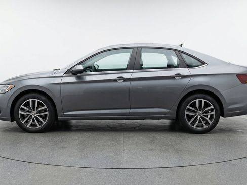 Used 2025 Volkswagen Jetta SE FWD image 5