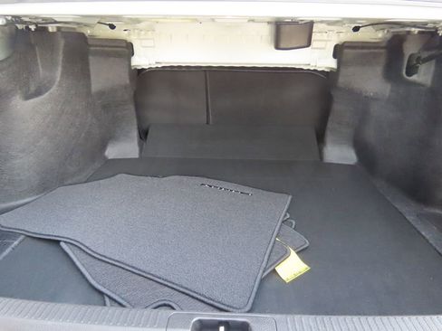 Used 2025 Toyota Camry SE image 27