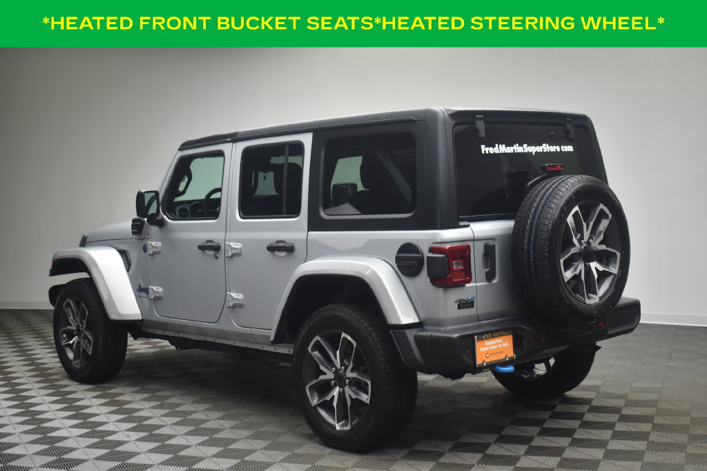 Certified 2024 Jeep Wrangler Unlimited w/ Convenience Group AWD/4WD image 4