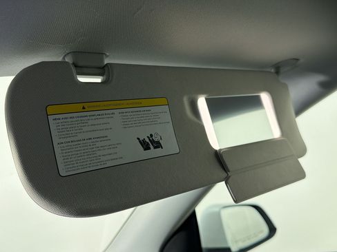 Used 2023 Tesla Model Y 2WD image 19