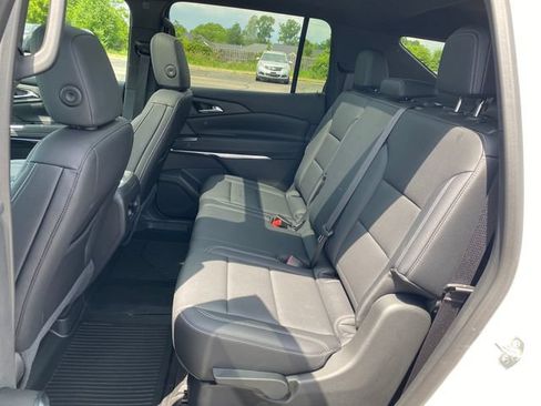 Used 2025 Chevrolet Traverse LT w/ Sun and Wheel Package AWD/4WD image 20