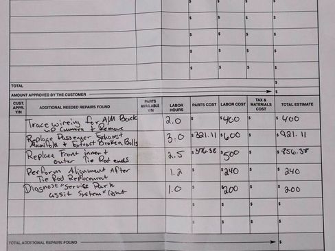 Used 2011 Chevrolet Suburban LT image 2