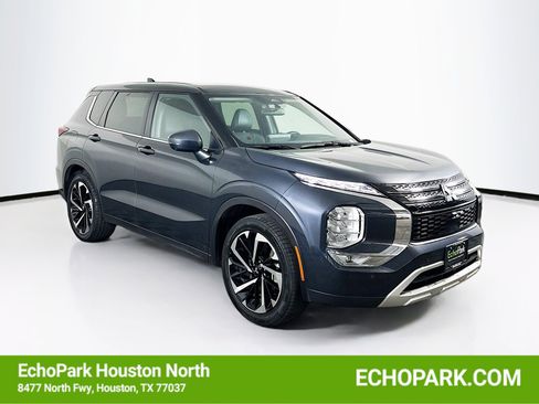 Used 2024 Mitsubishi Outlander SE image 1