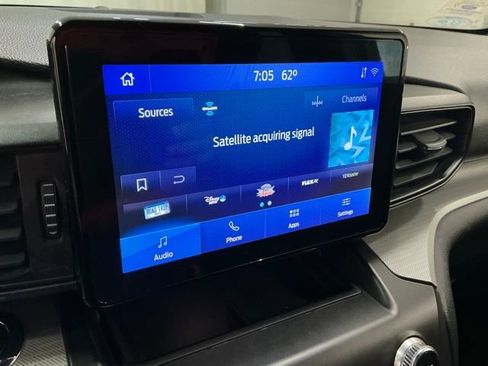 Used 2020 Ford Explorer XLT RWD image 24