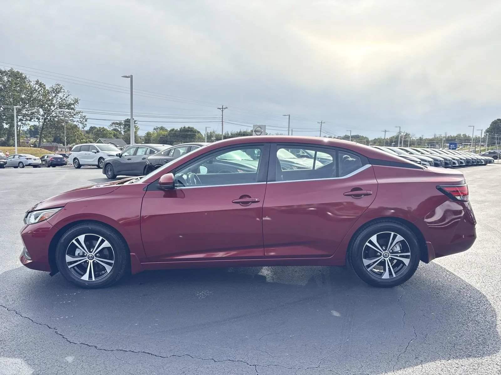 Used 2020 Nissan Sentra SV w/ Electronics Package FWD image 6