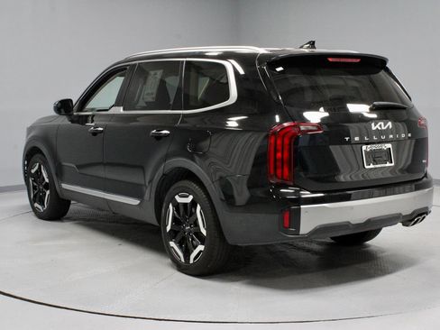 Used 2025 Kia Telluride S AWD/4WD image 11