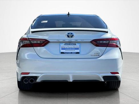 Used 2022 Toyota Camry XSE image 4