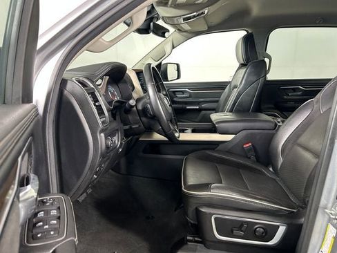 Used 2022 RAM 1500 Laramie AWD/4WD image 12