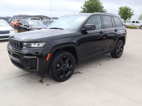 New 2026 Jeep Grand Cherokee Limited AWD/4WD image 11