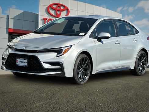 Certified 2026 Toyota Corolla XSE FWD image 7
