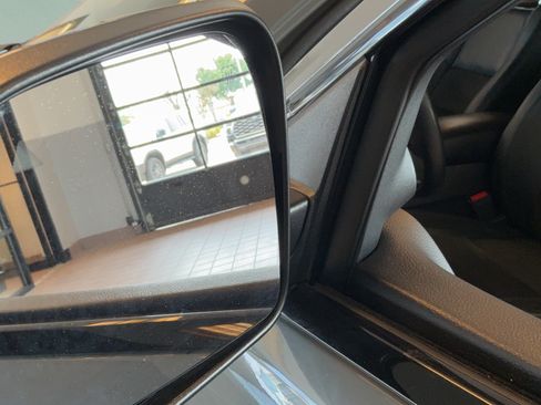 Used 2021 Jeep Grand Cherokee Laredo X RWD image 46