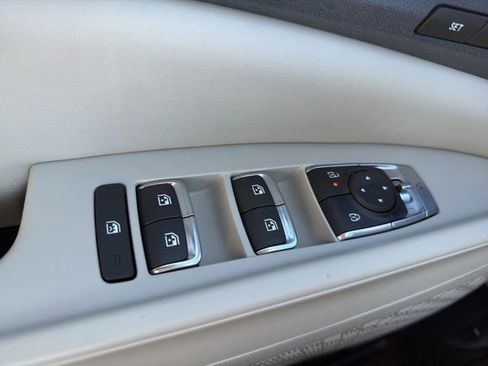New 2026 Kia Carnival EX FWD image 28