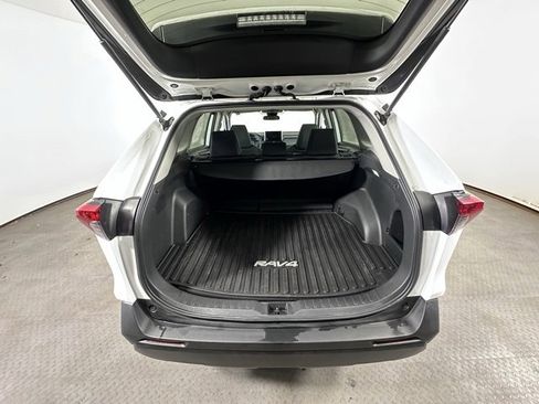 Used 2023 Toyota RAV4 LE image 14