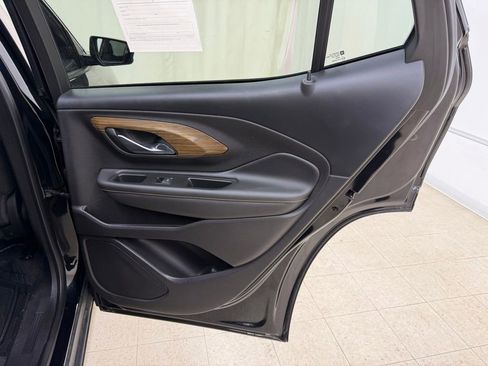 Used 2018 GMC Terrain SLE w/ Driver Convenience Package FWD image 12