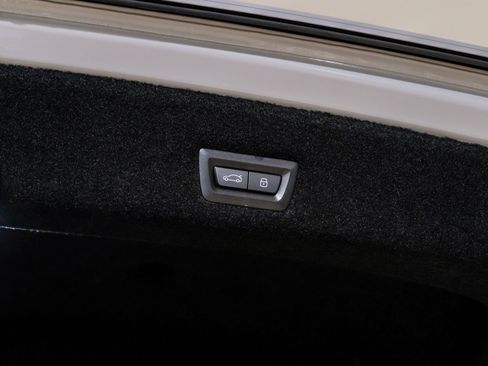 Used 2024 BMW 740i w/ Premium Package 2 image 66