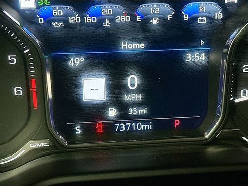 Used 2021 GMC Yukon Denali w/ Denali Premium Package image 13