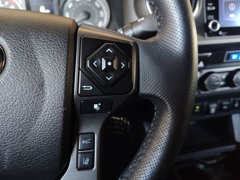 Used 2021 Toyota Tacoma TRD Off-Road image 24