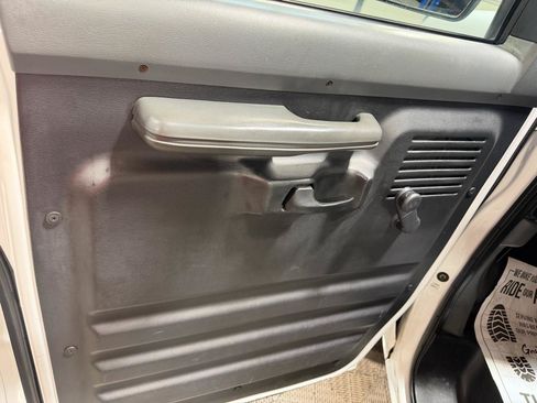 Used 1995 Ford E-250 and Econoline 250 Heavy-Duty RWD image 20
