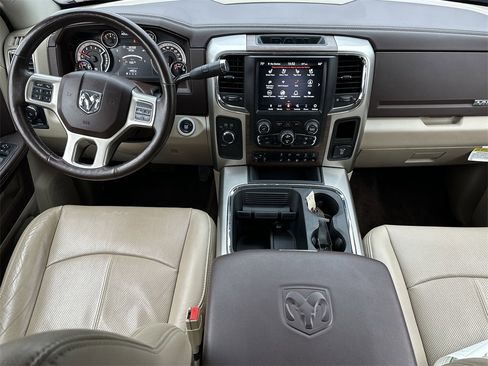 Used 2018 RAM 3500 Laramie image 9