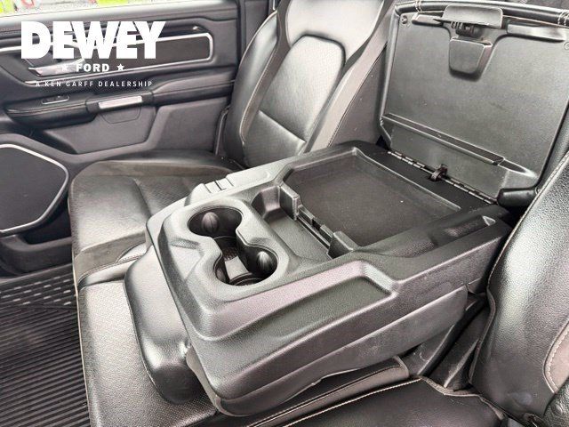 Used 2019 RAM 1500 Laramie AWD/4WD image 32