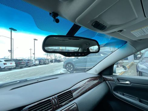 Used 2016 Chevrolet Impala LTZ image 17