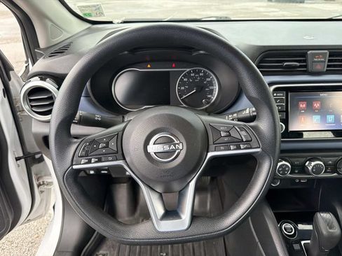 Used 2023 Nissan Versa SV w/ Trunk Package FWD image 22