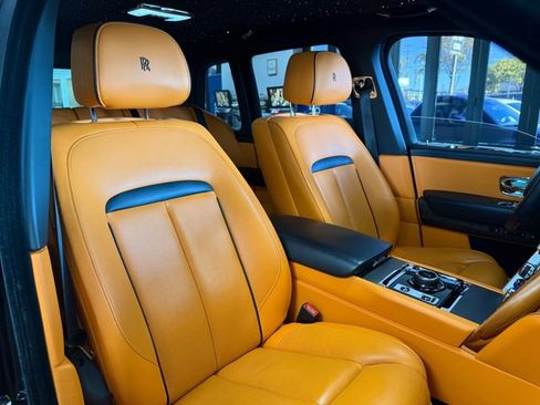 Used 2023 Rolls-Royce Cullinan w/ Dark Exterior Package image 49