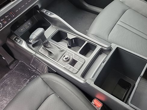 New 2026 Kia Sorento S AWD/4WD image 9