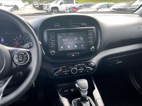 Used 2020 Kia Soul S FWD image 6