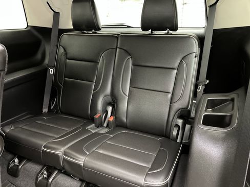 Certified 2023 GMC Acadia Denali w/ Denali Ultimate Package AWD/4WD image 15