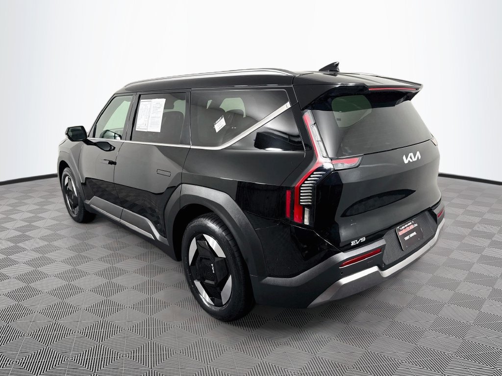 Used 2024 Kia EV9 Wind AWD/4WD image 7